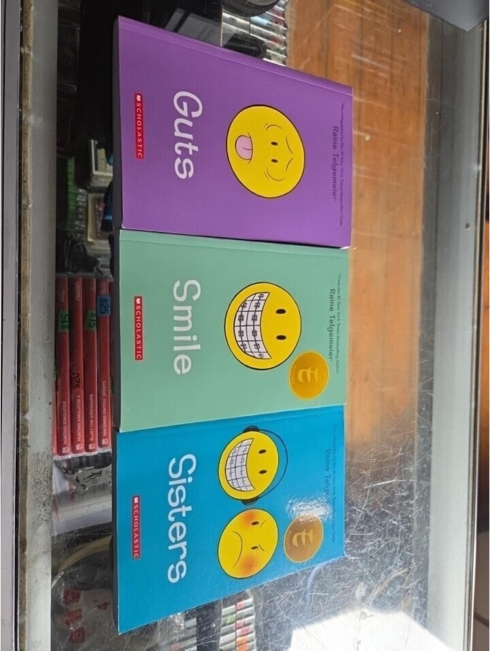 Raina Telgemeier SMILE series Graphic Novels Guts Sisters Smile  A6